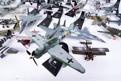 Lot 134 - A collection of metal model aircrafts