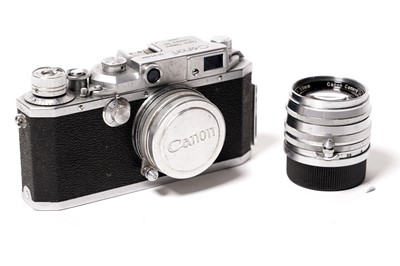 Lot 272 - A Canon II rangefinder camera and lenses
