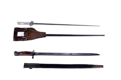 Lot 119 - French and US pattern bayonets