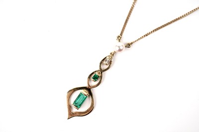 Lot 182 - An emerald, diamond and cultured pearl pendant
