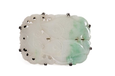Lot 190 - A jadeite brooch