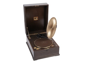 Lot 613 - An HMV model 460 patent Lumiere Gramophone