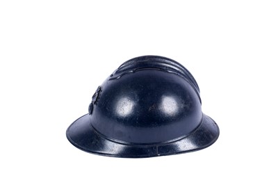Lot 32 - A First World War French Adrian helmet