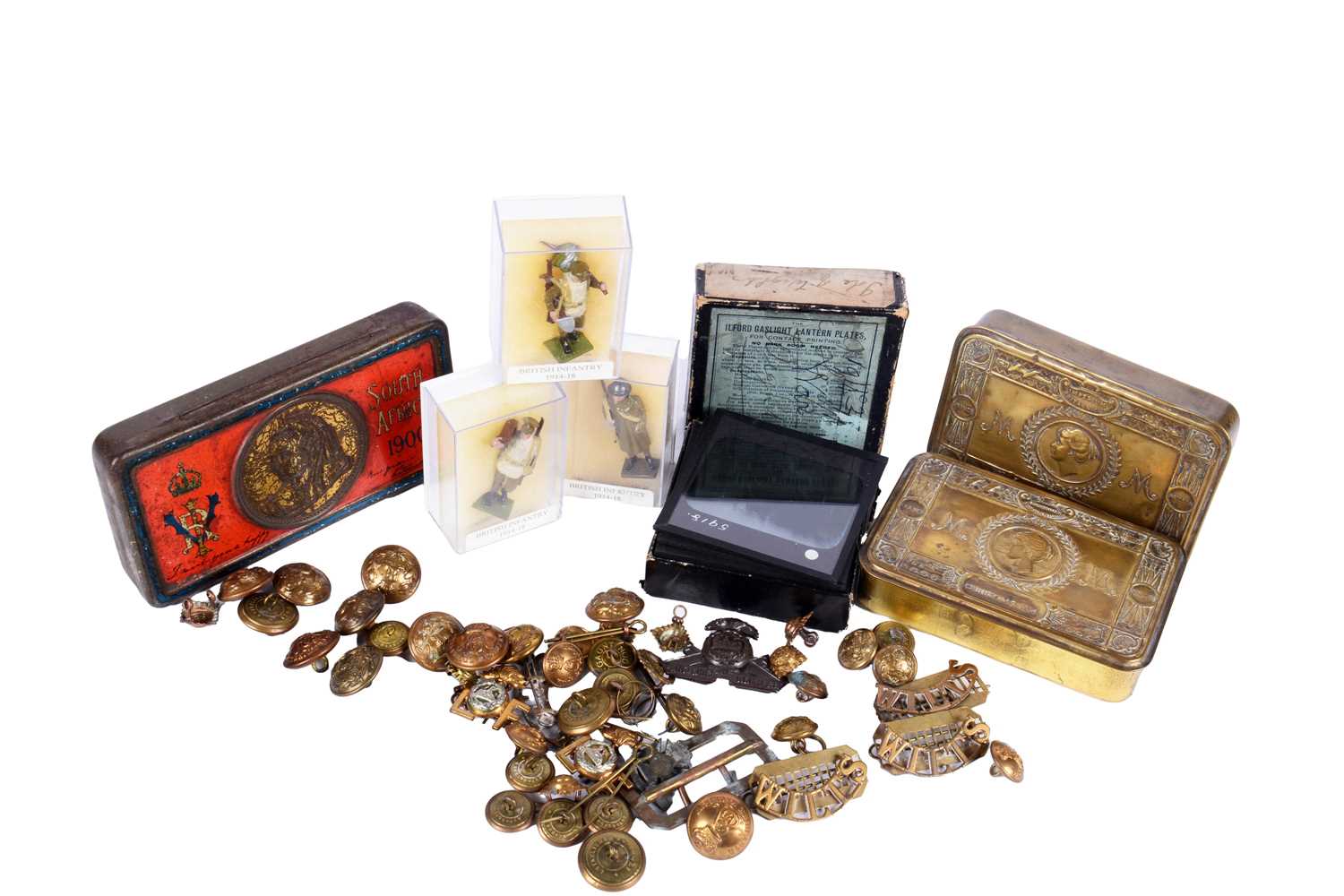 Lot 169 - A selection of badges; buttons; and other items