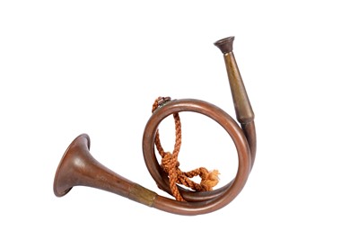 Lot 209 - A Canadian Kodak Co. gun sighting telescope; a kukri; and a horn