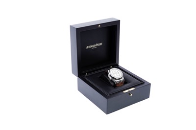 Lot 476 - Audemars Piguet (AP) Royal Oak Offshore: a stainless steel cased automatic chronograph wristwatch