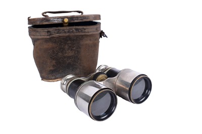 Lot 213 - A pair of Second World War Military binoculars; and other items