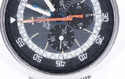 Lot 447 - Omega Flightmaster: a stainless steel cased chronograph wristwatch