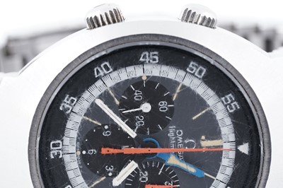 Lot 447 - Omega Flightmaster: a stainless steel cased chronograph wristwatch