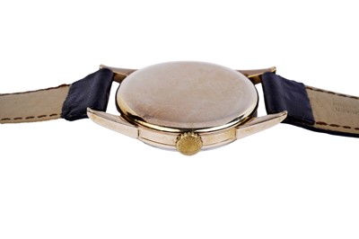 Lot 546 - Longines: a 9ct yellow gold cased wristwatch