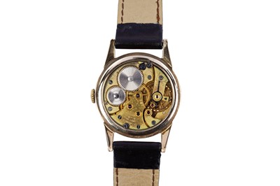 Lot 546 - Longines: a 9ct yellow gold cased wristwatch