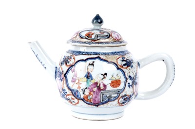Lot 342 - A Chinese famille rose teapot and cover