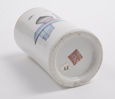 Lot 880 - A Chinese famille rose small vase