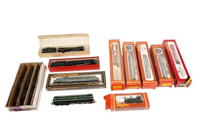 Lot 195 - A collection of Hornby and other 00-gauge locomotives and rolling stock, most boxed