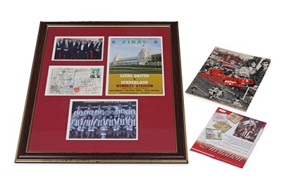 Lot 408 - A collection of signed Sunderland memorabilia and souvenirs