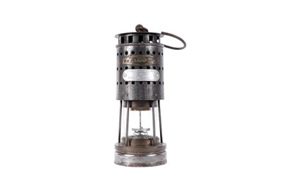 Lot 1430 - A mine deputies ‘Protector’ lamp
