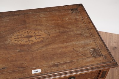Lot 404 - An 18th Century style inlaid burr walnut and walnut side table