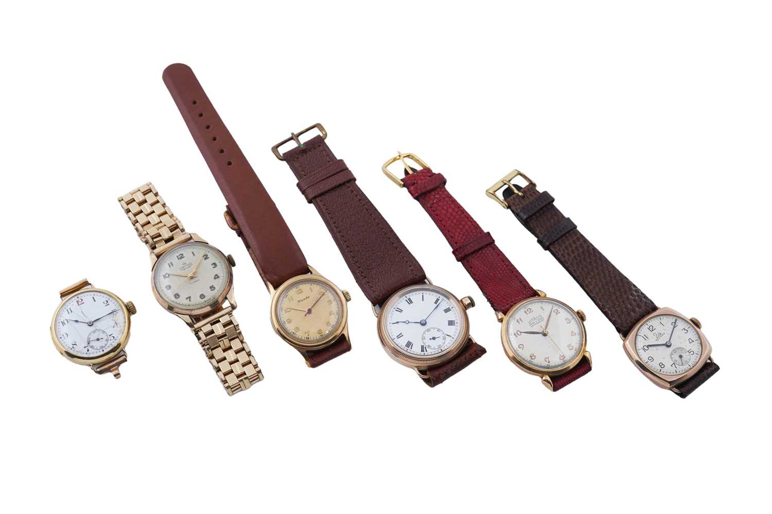 Lot 541 - A selection of gold cased wristwatches