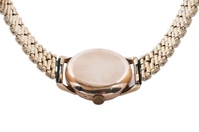 Lot 541 - A selection of gold cased wristwatches