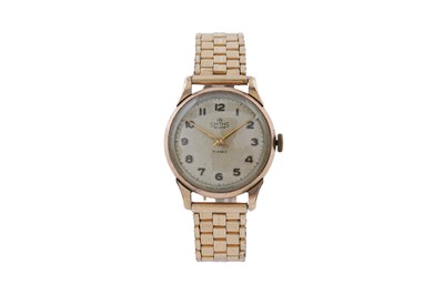 Lot 541 - A selection of gold cased wristwatches