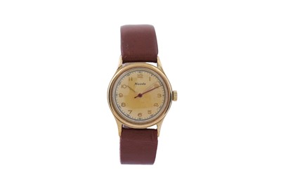 Lot 541 - A selection of gold cased wristwatches