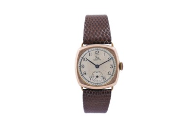 Lot 541 - A selection of gold cased wristwatches