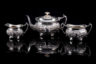 Lot 533 - A Victorian Rococo Revival silver tea service