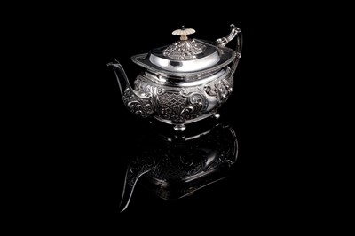 Lot 533 - A Victorian Rococo Revival silver tea service