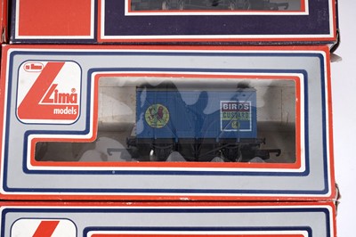 Lot 10 - A collection of Lima 00-gauge rolling stock