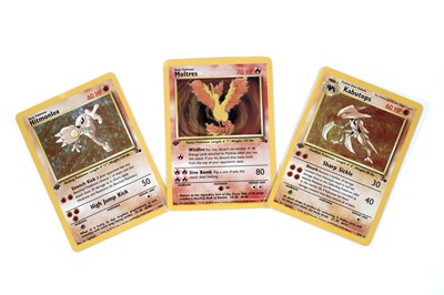 Lot 325 - Three first edition shiny Fossil set Pokémon cards