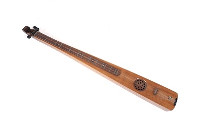 Lot 566 - An Appalachian dulcimer