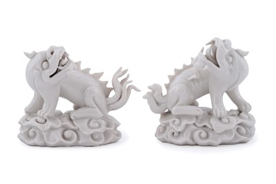 Lot 241 - A pair of Chinese 'Blanc de Chine' lions