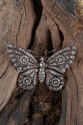 Lot 712 - A late 19th Century diamond butterfly brooch