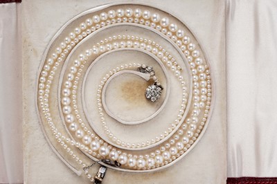Lot 719 - A double-row pearl necklace