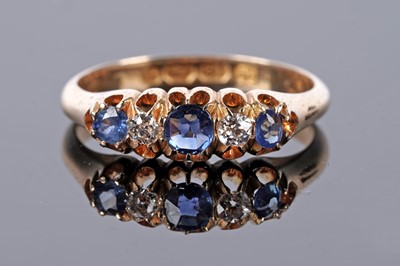 Lot 740 - A late Victorian sapphire and diamond ring