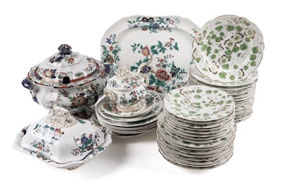 Lot 302 - A selection of Victorian and later dinner ware