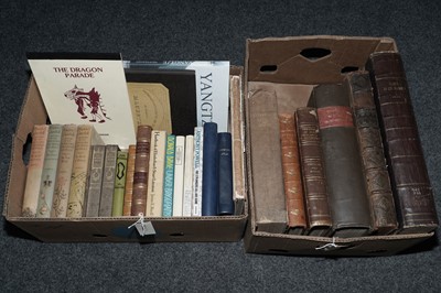 Lot 322 - A selection of hardback books relating to history