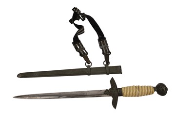 Lot 321 - A German Second World War Luftwaffe Officer's dress dagger, by WKC