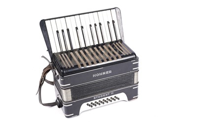 Lot 532 - A Hohner Student III piano accordion