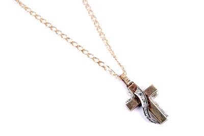 Lot 30 - A gold crucifix pendant necklace