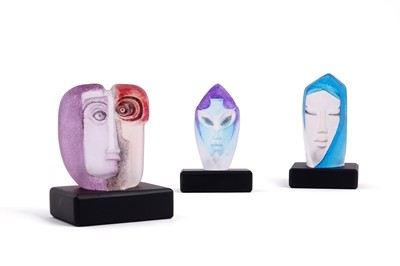 Lot 737 - Three Mats Jonasson glass sculptures