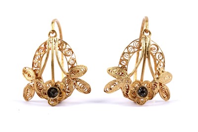 Lot 70 - A pair of Maltese gold filigree drop earrings