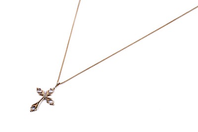 Lot 60 - A diamond crucifix pendant necklace