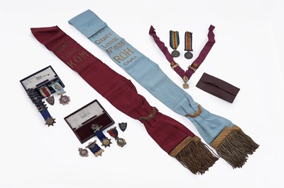 Lot 113 - A collection of masonic jewels, regalia and First World War medals relating to R.G and J Black