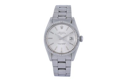 Lot 423 - Rolex Oyster Perpetual Date: a steel cased automatic wristwatch