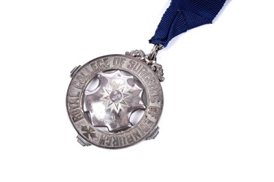 Lot 109 - A silver Royal College of Surgeons of Edinburgh 1939-1941 medal