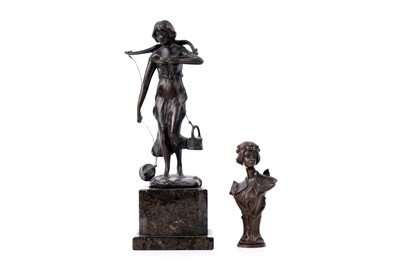 Lot 732 - Two bronzes