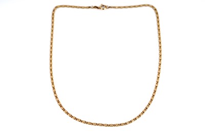 Lot 600 - An 18ct yellow gold S-link chain necklace