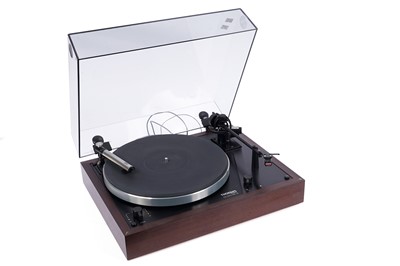 Lot 594 - A Thorens TD 160 S MKIV turntable
