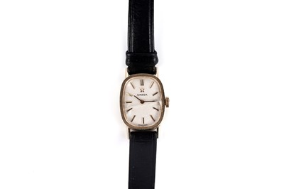 Lot 292 - An Omega lady's gold cased cocktail watch